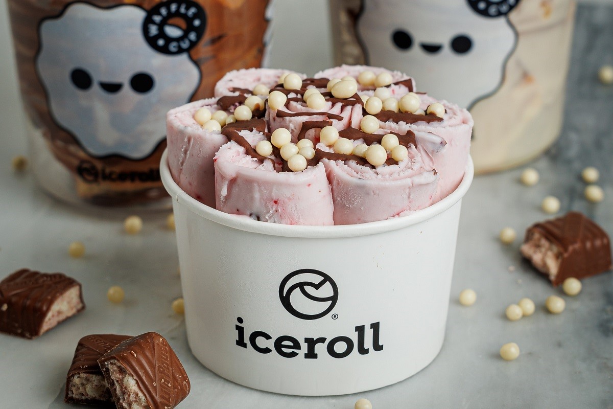 Σοκολατένιο, λευκό ή με φράουλα; Ό,τι και αν προτιμάς το IceRoll έχει μια πρόταση για εσένα