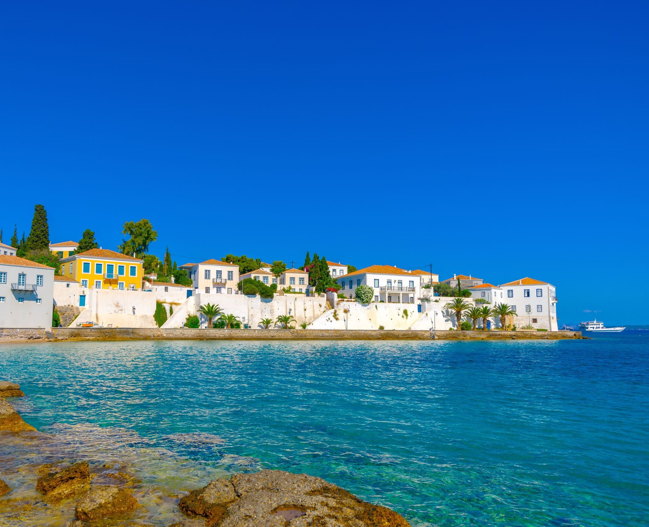 Σπέτσες, το αγαπημένο νησί της Ελένης Βουλγαράκη