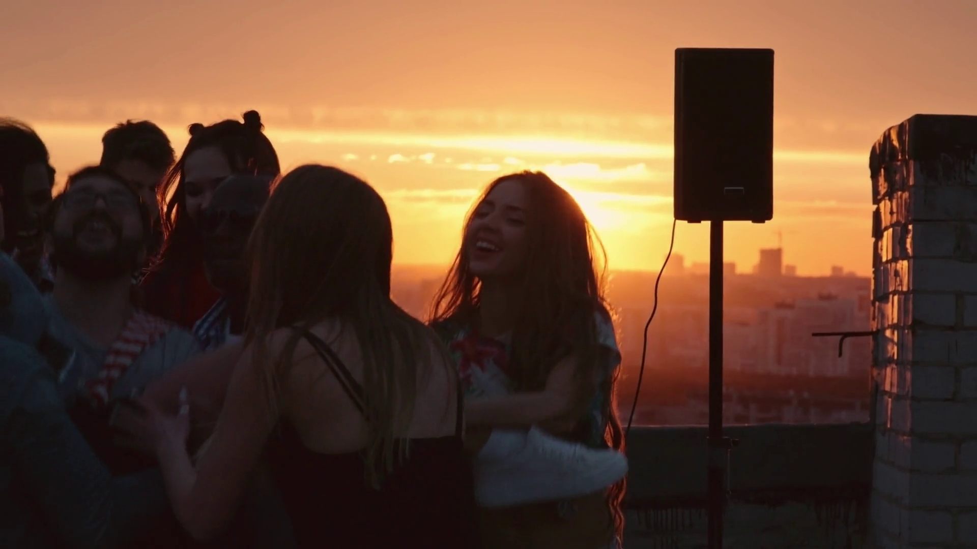 Αγαπημένα τραγούδια για τον Αύγουστο στην πόλη