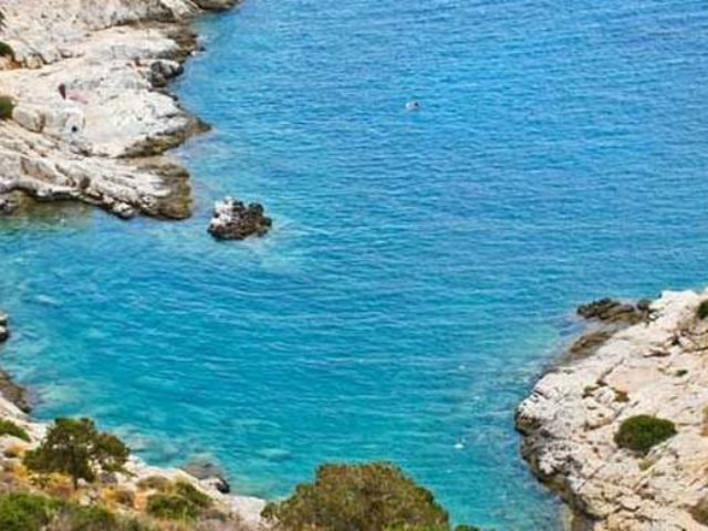 Μοιραία βουτιά για 56χρονη στη Βουλιαγμένη