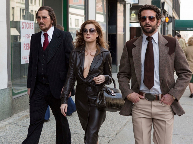 7+1 λόγοι που κάνουν το American Hustle την καλύτερη ταινία του 2013
