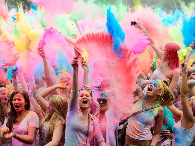 Όλα όσα πρέπει να ξέρεις για το Colourday Festival