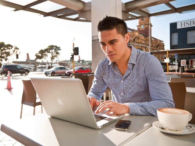 Νότιες καφετέριες για σένα και το laptop σου