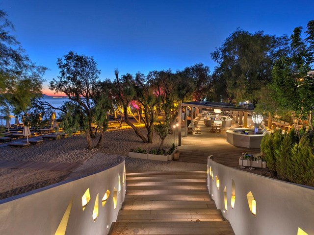 Akanθus και καλό καλοκαίρι