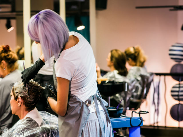 Ανακαλύψτε τα hair color trends του φθινοπώρου στο Ten Plus