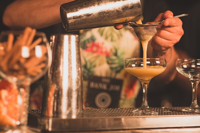 Το Bank Job πηγαίνει στο Nalu και κάνει την απόδρασή του στην παραλία