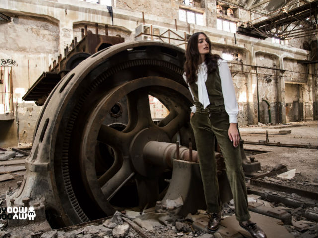 Το βελουτέ jumpsuit από το Mymoo