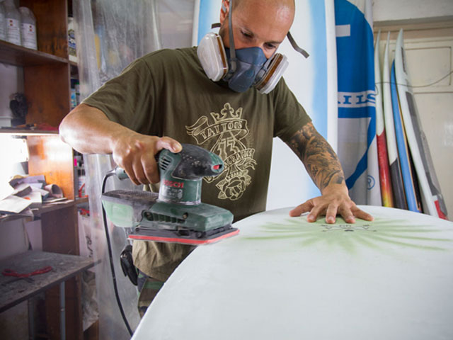 Booty Surf Boards. Ελληνικές και χειροποίητες