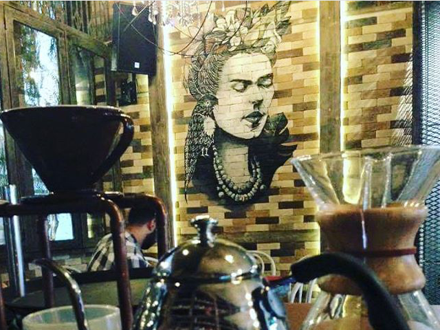 Βρήκα την Frida Kahlo στο Feedέλ