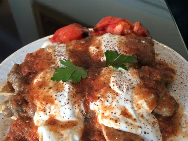 Βρήκαμε το πιο αυθεντικό ανατολίτικο εστιατόριο