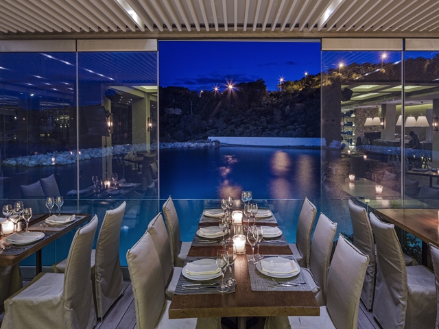 Δοκιμάσαμε το νέο menu του Moorings στον ανανεωμένο χώρο του