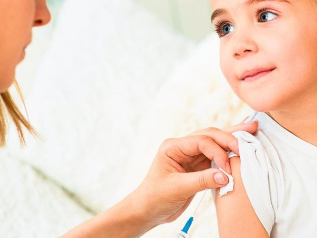 Δωρεάν εμβολιασμοί παιδιών ανασφάλιστων οικογενειών αύριο στο Ελληνικό