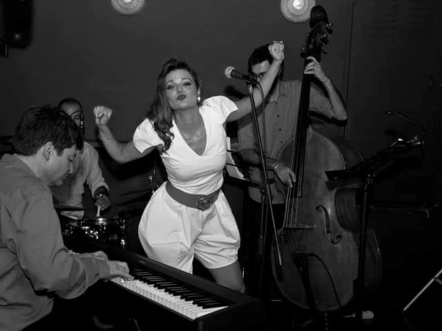 Δύο live της Black Cotton Doll που δεν πρέπει να χάσεις