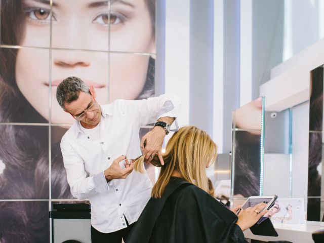 Το Face to Face είναι ένα από τα πιο value for money κομμωτήρια των νοτίων