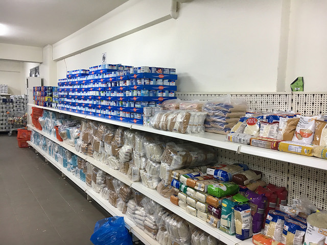 Γλυφάδα: Διανομή τροφίμων μέσω κοινωνικού παντοπωλείου