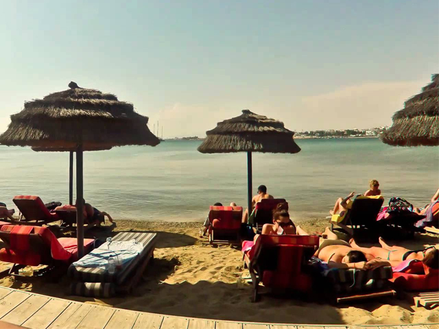 Η Αθηναϊκή Riviera (σύμφωνα με τη Guardian)