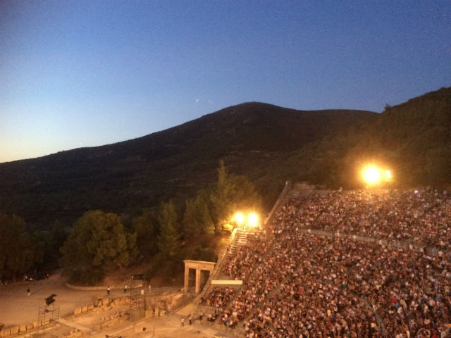 Η Αντιγόνη του Σοφοκλή σε σκηνοθεσία Λιβαθινού ήταν εμπειρία ζωής