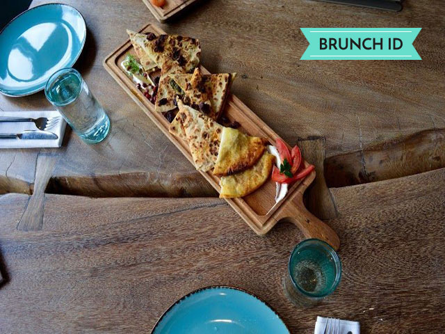 Η γαλατόπιτα στον ξυλόφουρνο του Ark