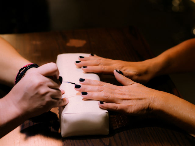 Η μόδα στα νύχια κατοικεί στο Ten Plus