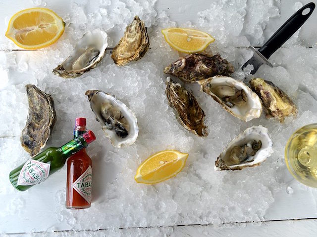 Το Hams & Clams είναι το πιο κουλ oyster bar στον Πειραιά