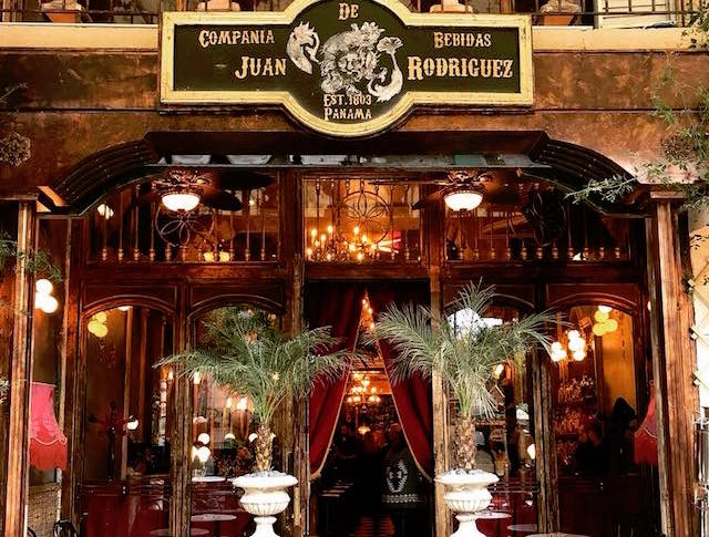 Το Juan Rodriguez Bar ήρθε (από τον Παναμά) για να μείνει στην ιδιαίτερη γειτονιά του Ψυρρή