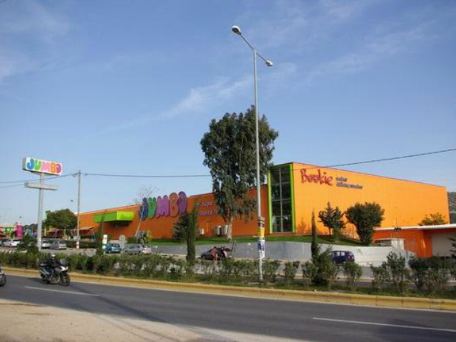 Jumbo Βάρης: Με καλάσνικοφ η απόπειρα ληστείας στη χρηματαποστολή