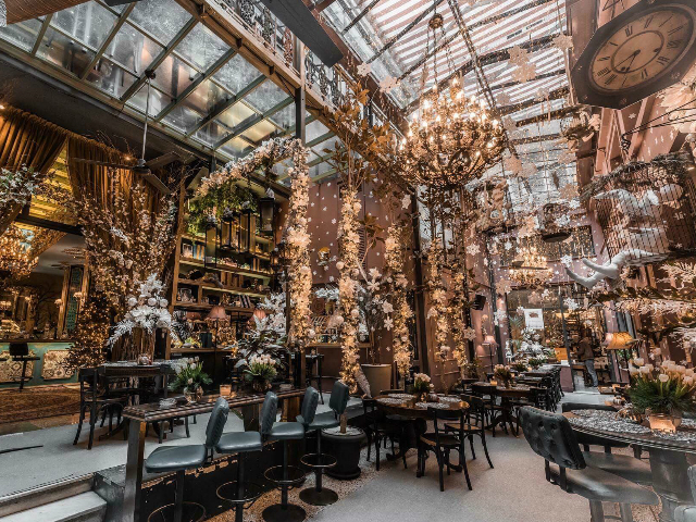 5 καφέ της Αθήνας βγαλμένα από παραμύθια