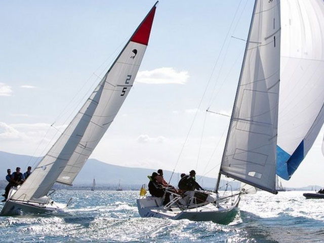 Και αέρα στα πανιά μας