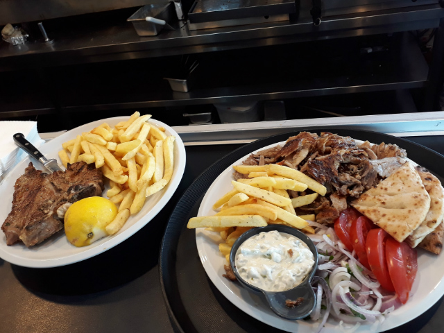 Kalamaki’s Grill House, η νέα άφιξη της Βάρκιζας που θα λατρέψουν οι κρεατοφάγοι