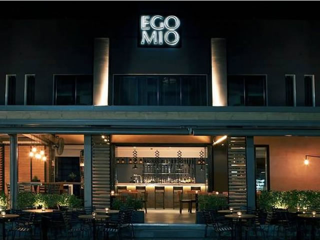 Βαθύ πένθος και έκτακτες κυκλοφοριακές ρυθμίσεις στη Γλυφάδα ύστερα από το κλείσιμο του Egomio