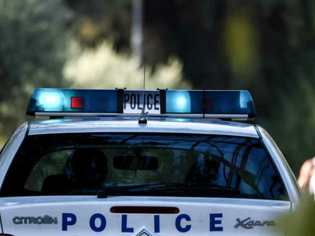 Ληστής με κόκκινο φουλάρι έκλεψε 5.500 ευρώ από πρακτορείο της Ηλιούπολης