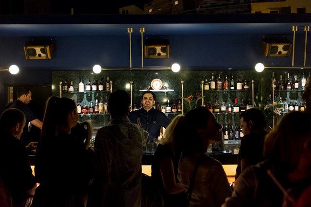 To Mary Pickford είναι το ωραιότερο bar με θέα την θάλασσα