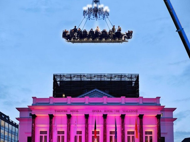 Με πιάτο την Αθήνα