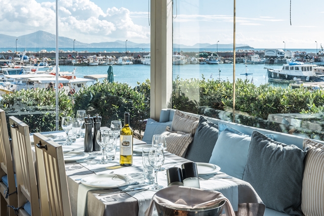 To μενού του εστιατορίου “Καστελόριζο” για την Κυριακή των Βαΐων