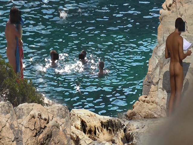 Μια ασυνήθιστη ταινία gay porn γυρισμένη στα λιμανάκια