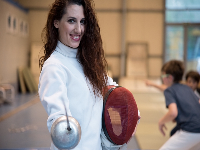 Νότια πρωτάρα ξιφομάχος εν δράσει