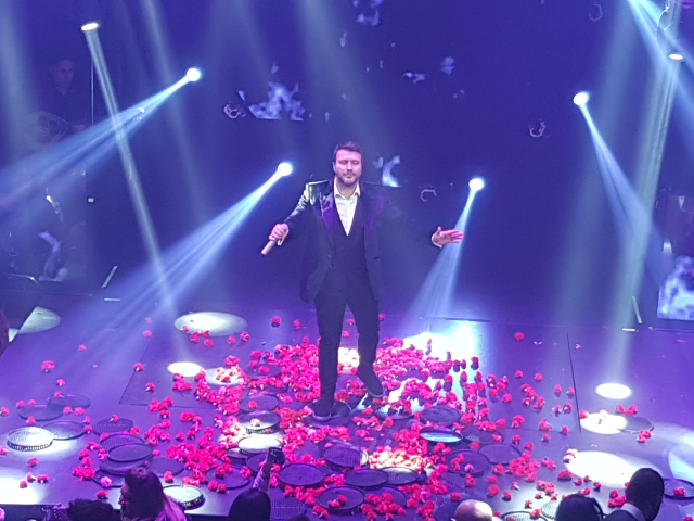 O Γιάννης Πλούταρχος και ο Ηλίας Βρεττός στο Φωταέριο