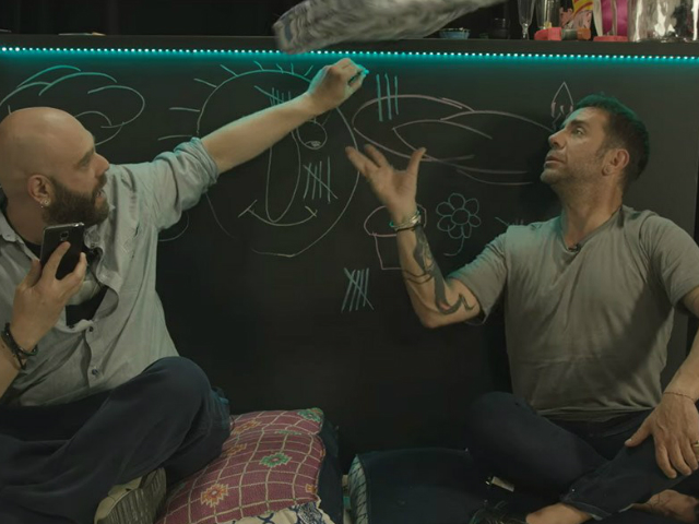 Ο Γιώργος Μαζωνάκης όπως δεν τον έχεις ξαναδει