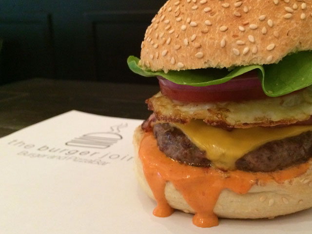 Ο γύρος του κόσμου σε 9 δημιουργίες του Burger Joint