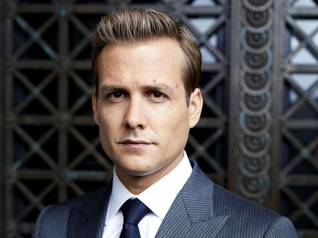 Ο Harvey Specter πίνει σίγουρα καφέ στη Γλυφάδα