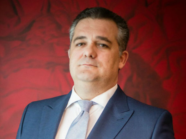 Ο ιδιοκτήτης του Nammos της Μυκόνου “κέρδισε” 12 εκατομμύρια ευρώ από τη συμφωνία στα Αστέρια Γλυφάδας