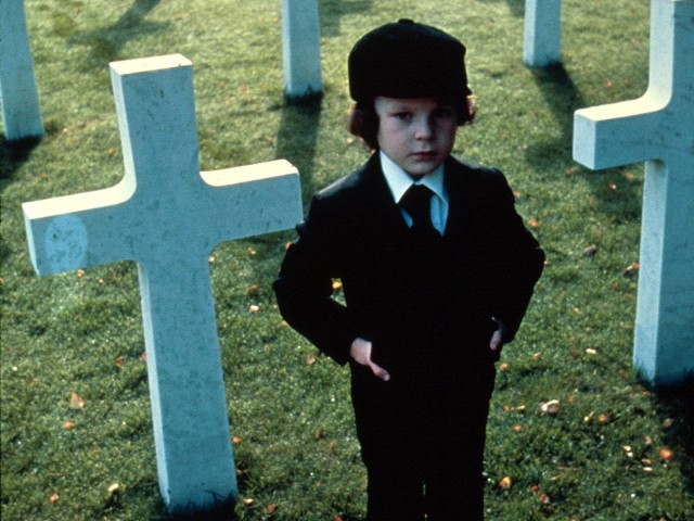 O μικρός Damien του The Omen, μεγάλωσε και επιστρέφει με δική του σειρά