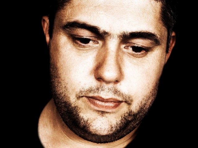 O Terry Francis απόψε στο six d.o.g.s