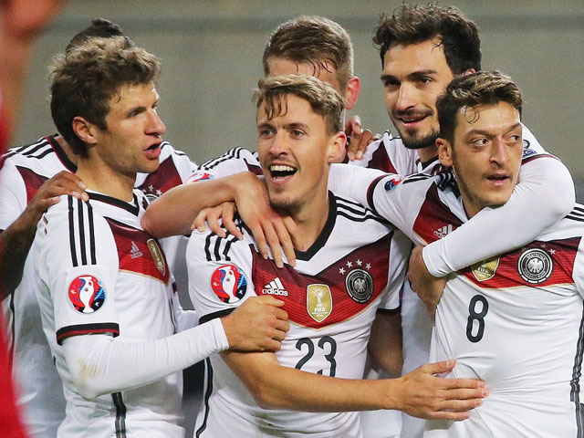 Οι Γερμανοί ξανάρχονται και το χαμ μπιφτέκι σου κλείνει το μάτι