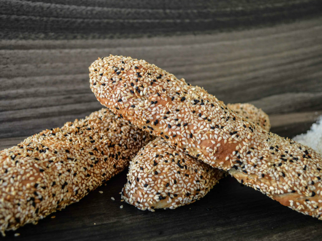 Οι “Κουλουράδες” κατέβηκαν στη Βούλα