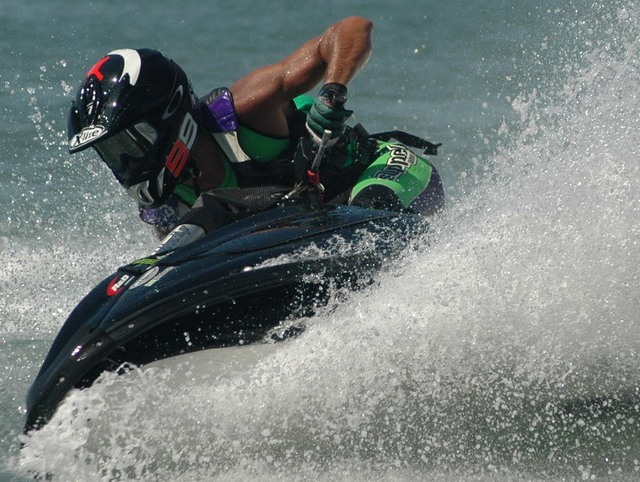 Οι παραλίες των Νοτίων που απαγορεύεται το jet ski και το ψάρεμα