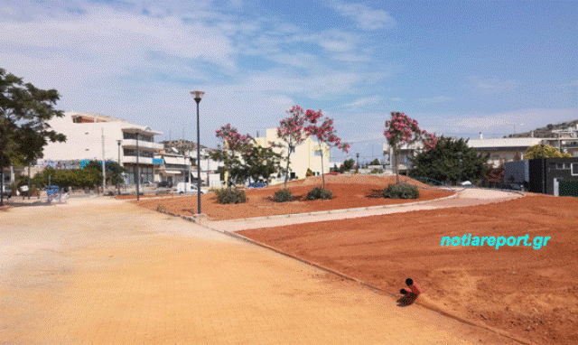 Ολοκληρώνεται η νέα πλατεία της Βάρης