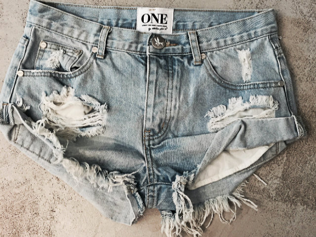 Το One Teaspoon σορτσάκι από το Inbox