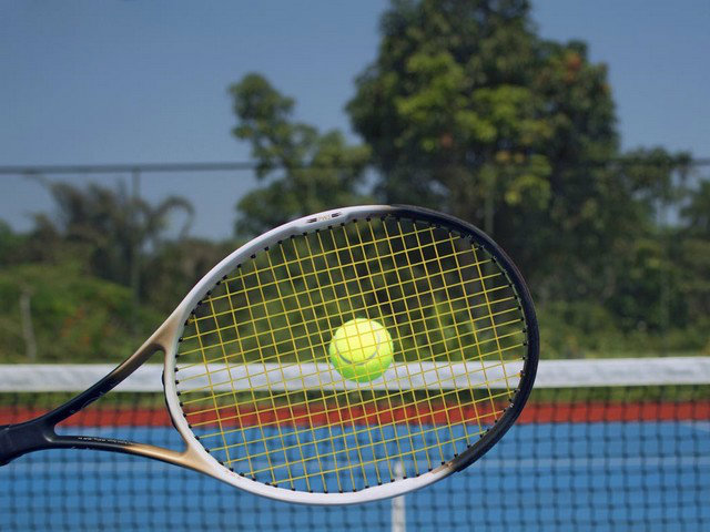 Παίζουμε τένις στον Αστέρα