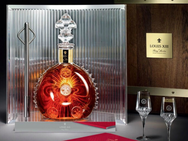 Premium ποτά για ξεχωριστά δώρα από τη Cava Vegera